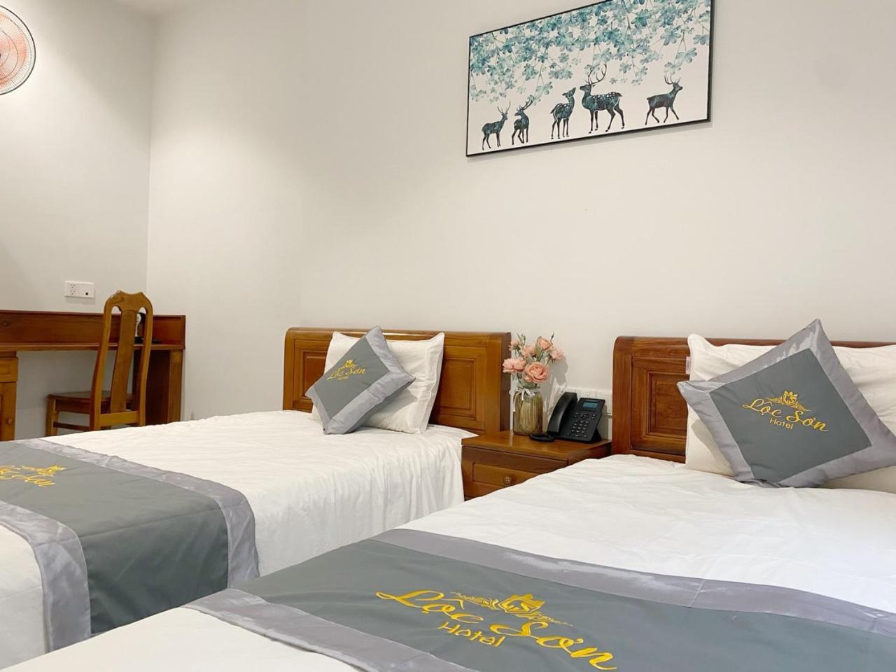 Loc Son Hotel Buôn Ma Thuột Esterno foto