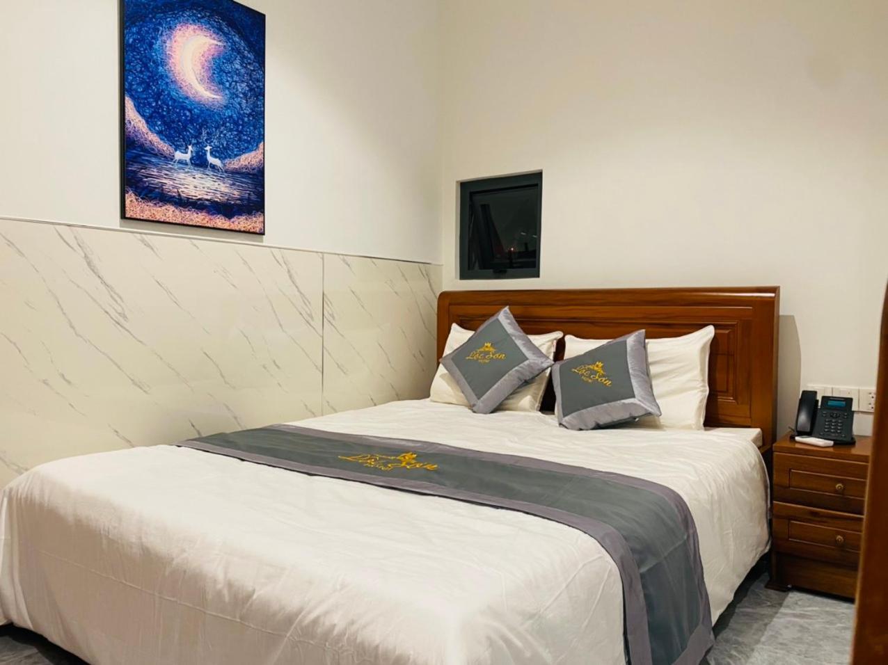 Loc Son Hotel Buôn Ma Thuột Esterno foto